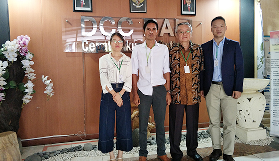 I clienti hanno accolto calorosamente il team di EverExceed in Indonesia
