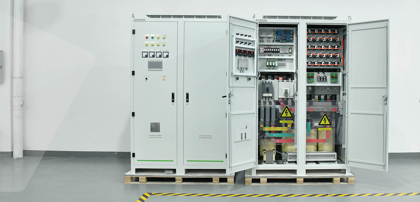 Caricabatterie industriali premium uXcel 110V8181A per progetti di ristrutturazione di sottostazioni